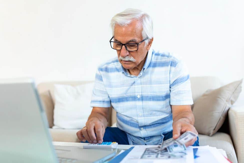how to change financial advisors